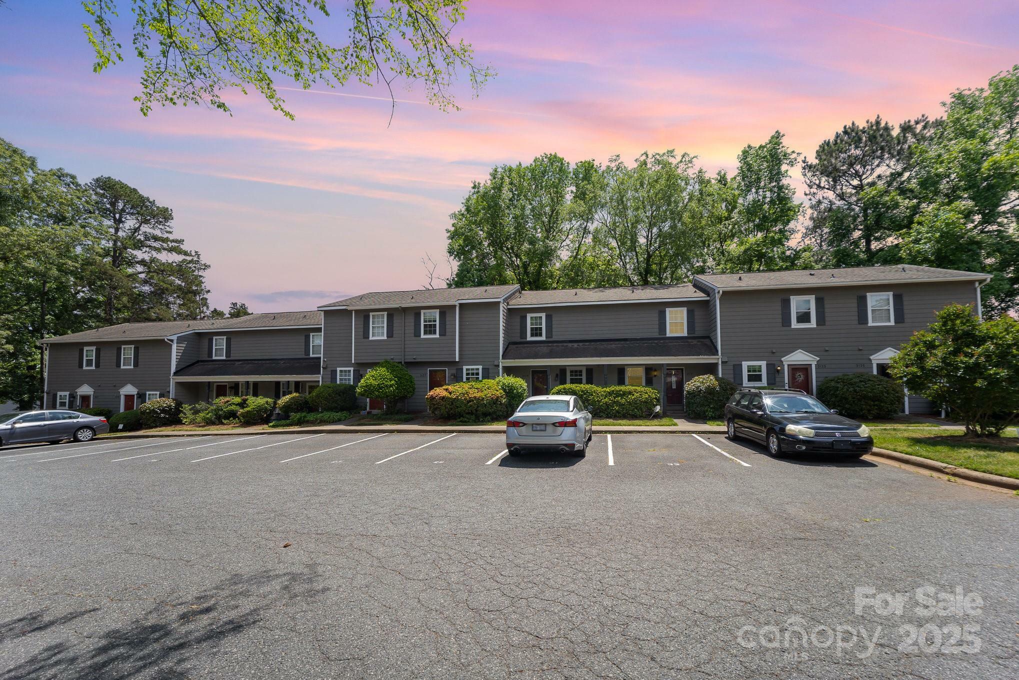 3131 Heathstead Place  Charlotte NC 28210 photo