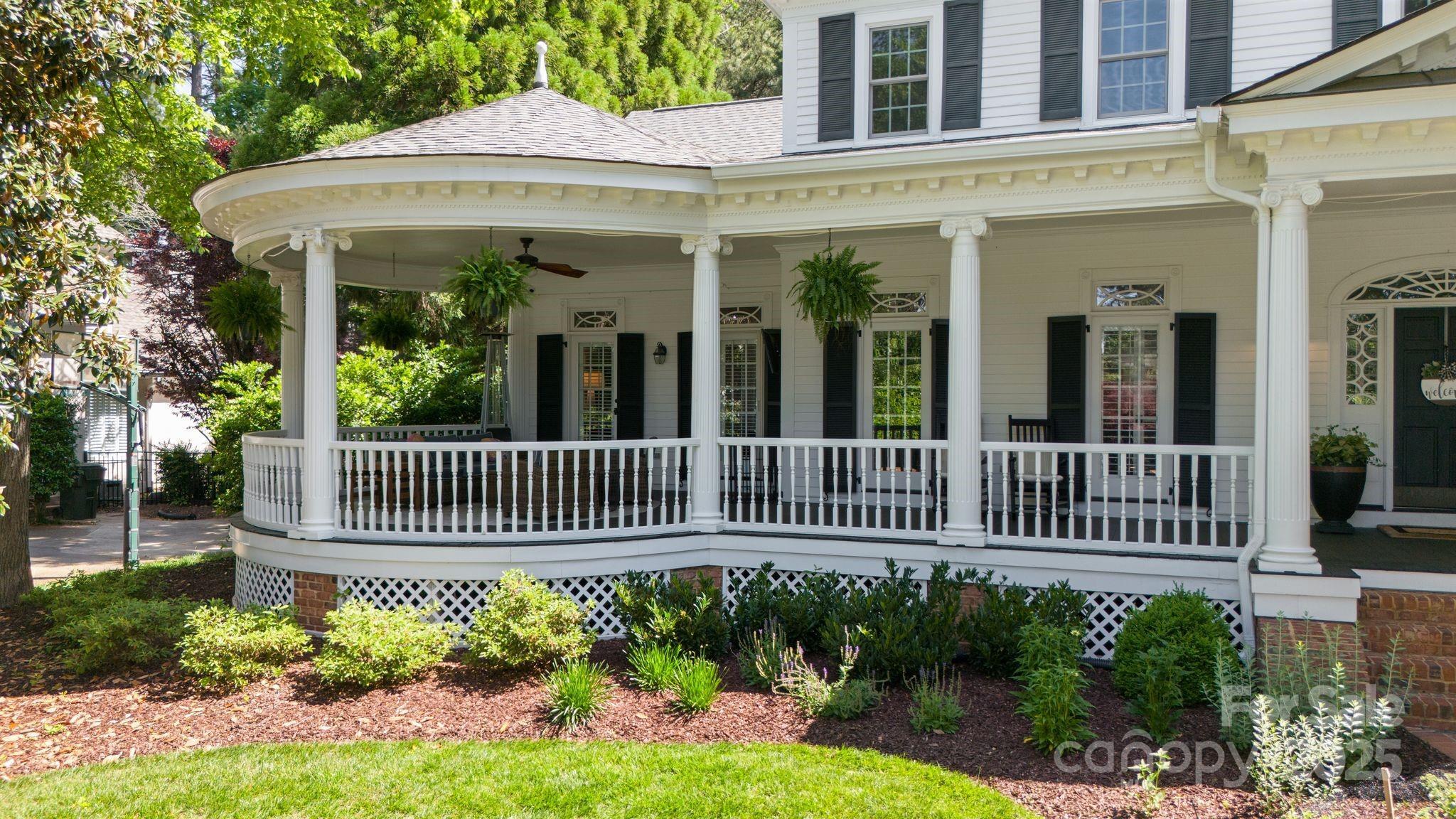 Property Photo: 18705 Harbor Light Boulevard NC 28031