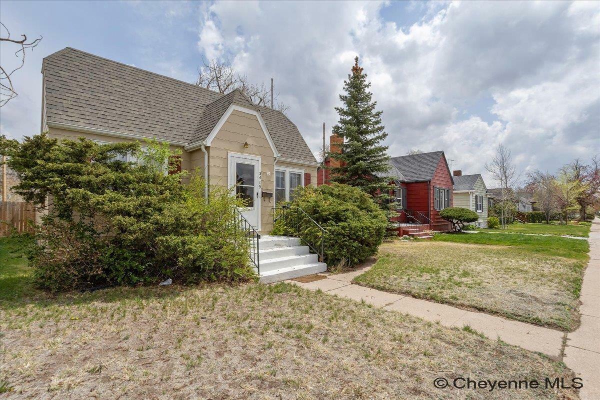Property Photo: 3419 McComb Ave WY 82001
