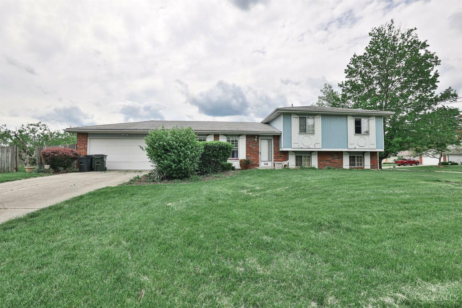 Property Photo: 6817 Banbury Drive OH 45005