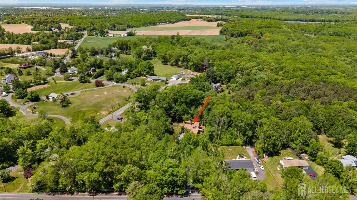 Property Photo:  5 Gravel Hill Spotswood Road  NJ 08831 