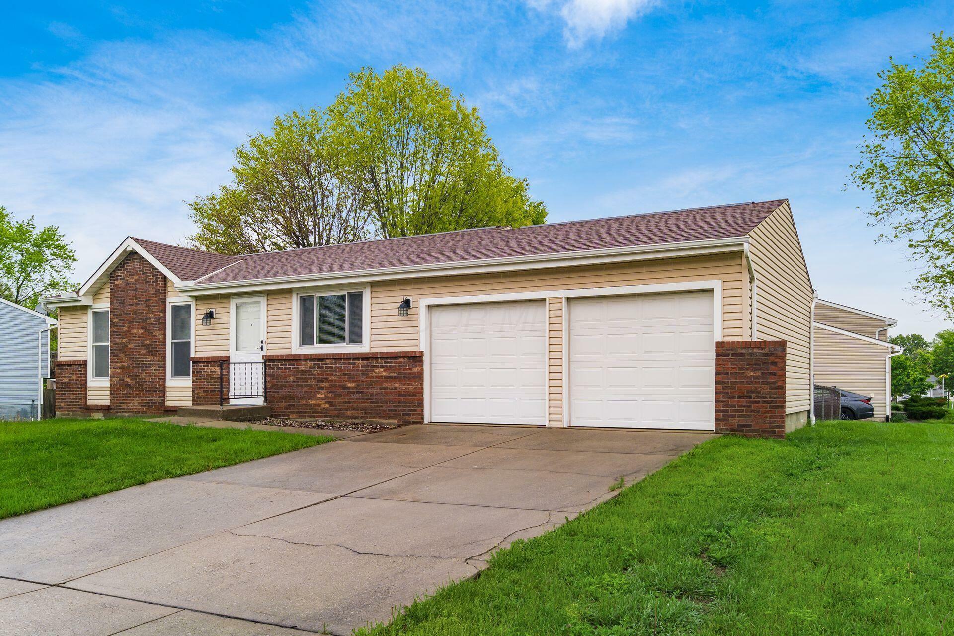 2438 Barstone Court  Grove City OH 43123 photo