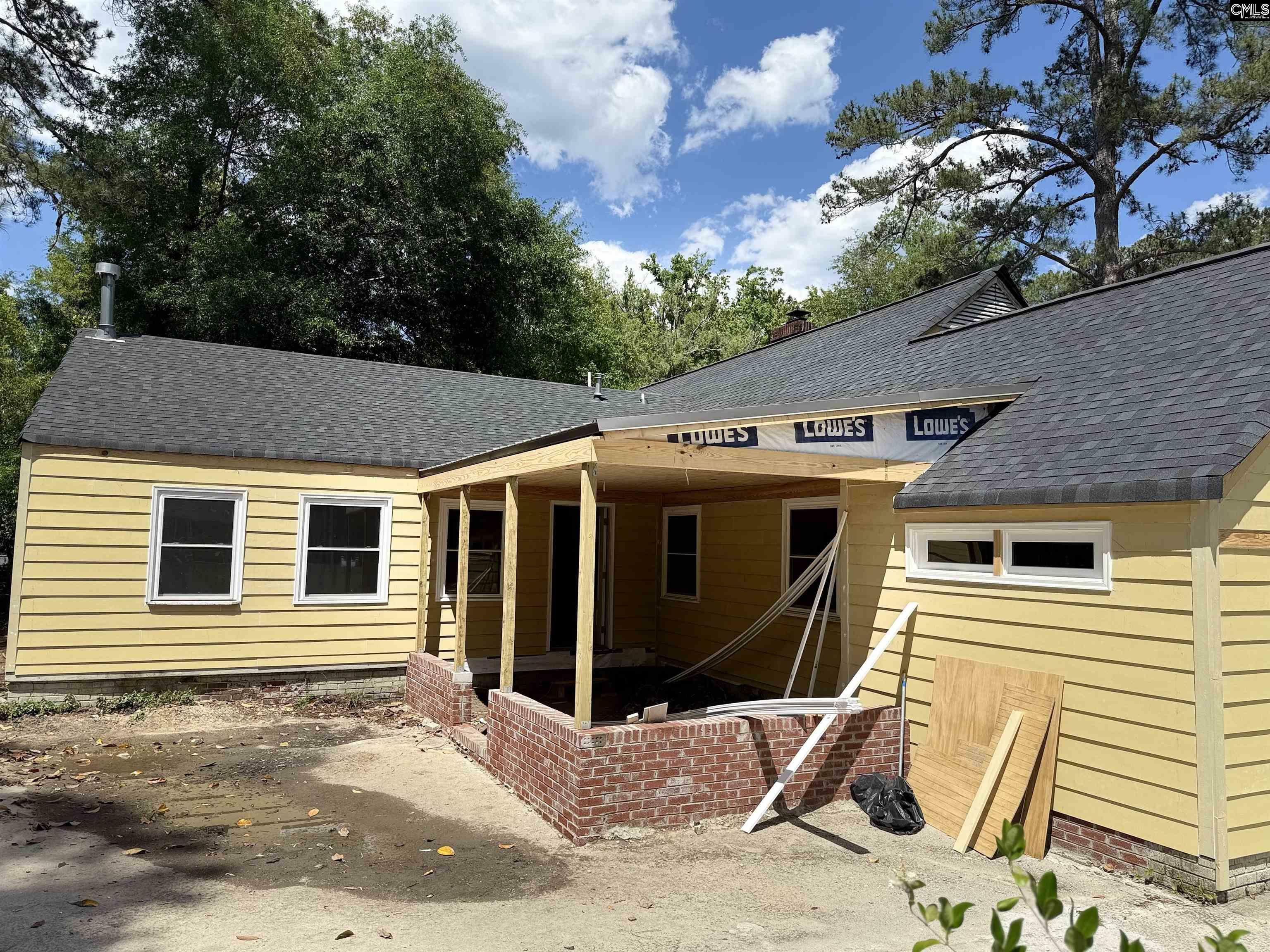Property Photo: 1611 W Buchanan SC 29206