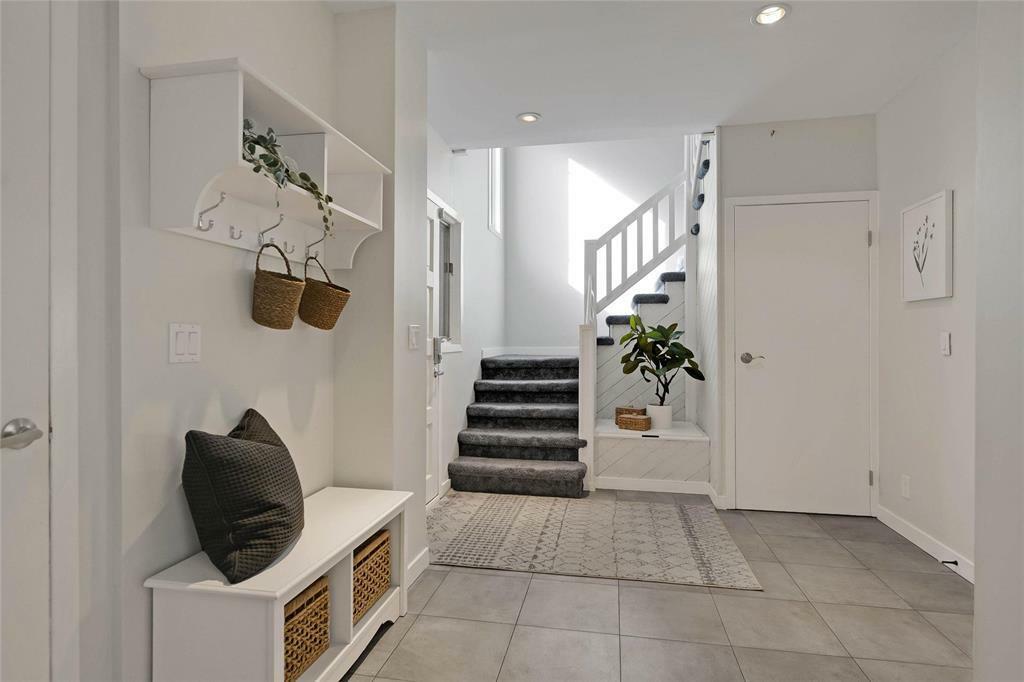 Photo de la propriété: 533 Charleswood Road MB R3R 1K5