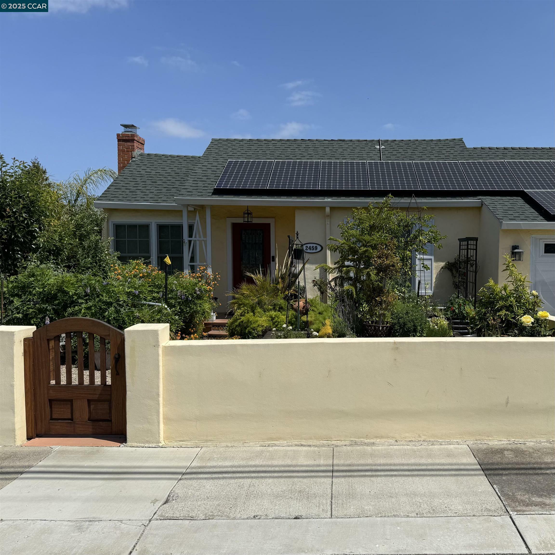 Property Photo: 2459 Hickory Dr. CA 94520
