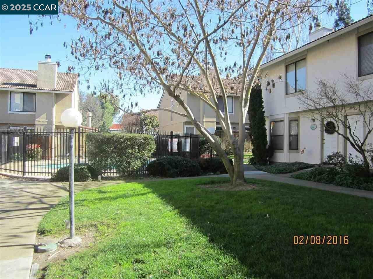 Property Photo: 327 Pantano Cir CA 94553