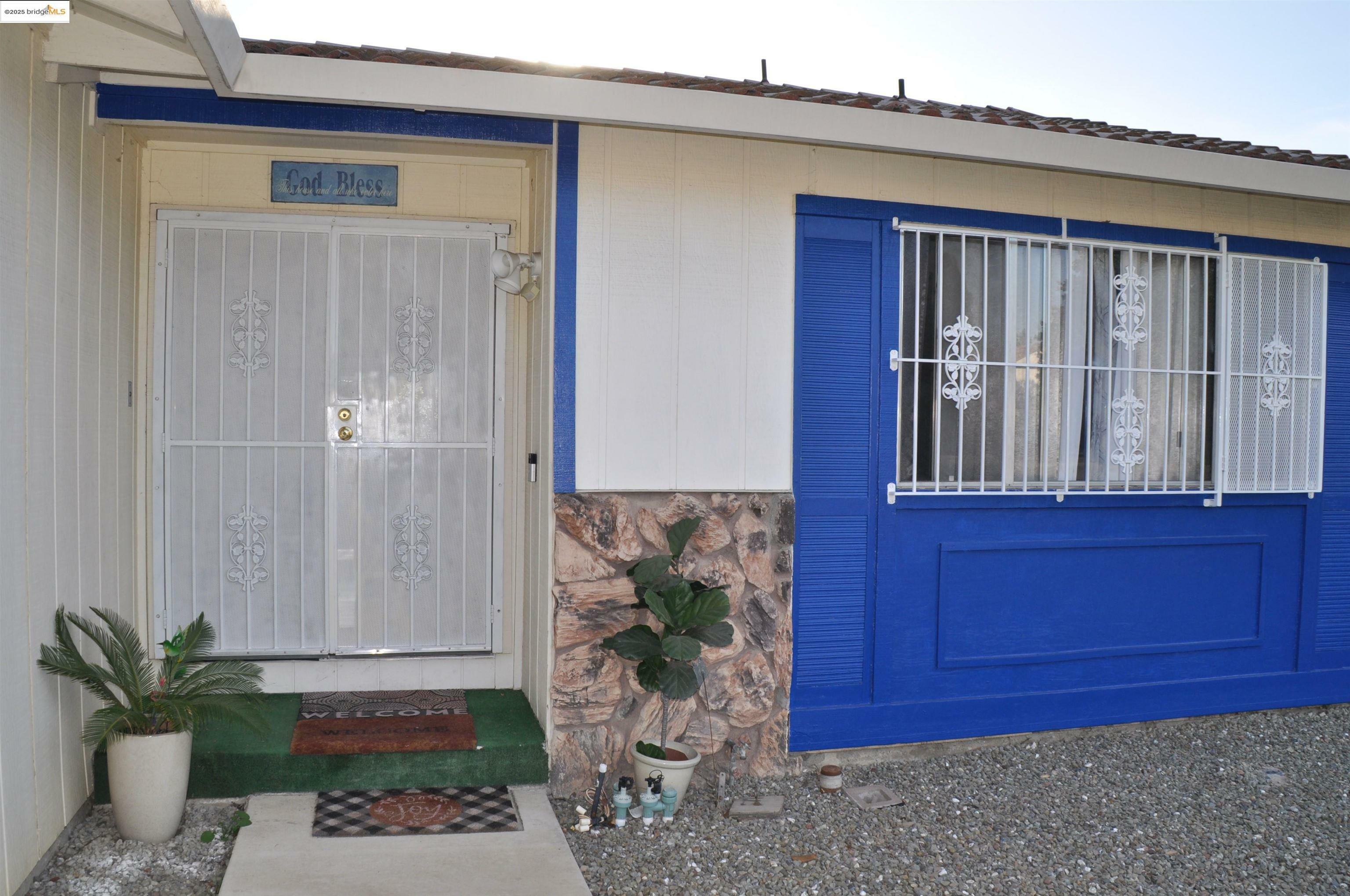 Property Photo: 8219 New York Drive CA 95210
