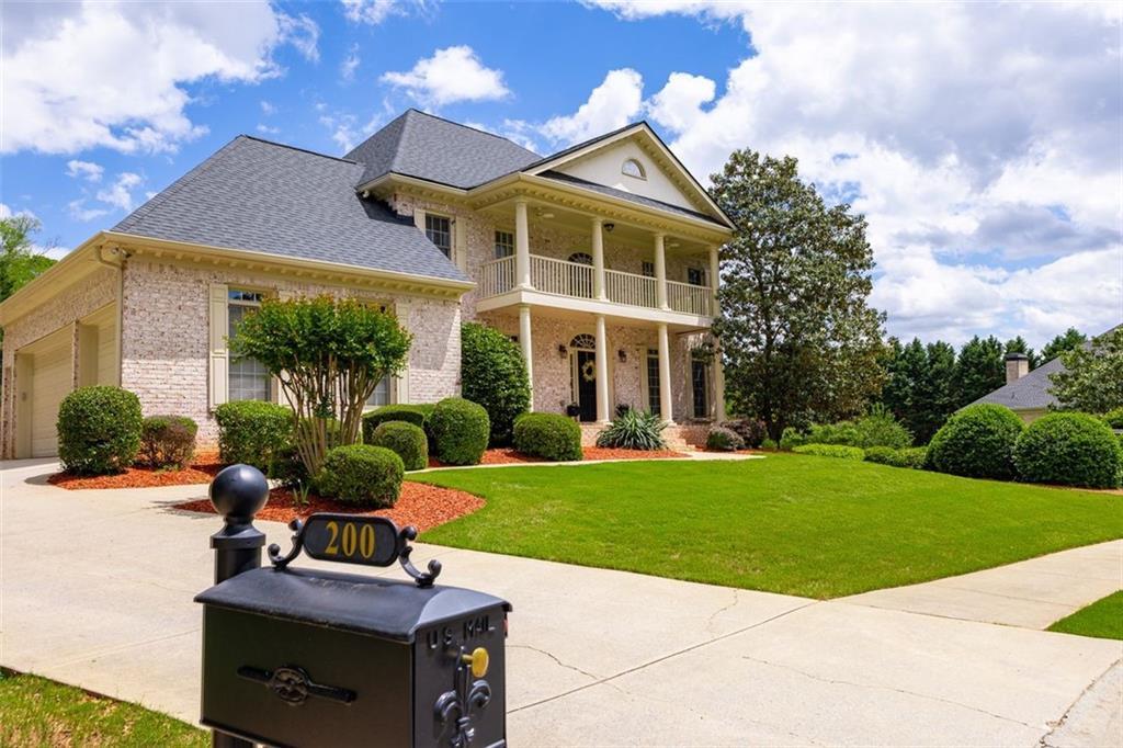 Property Photo: 200 N Willow Court GA 30004