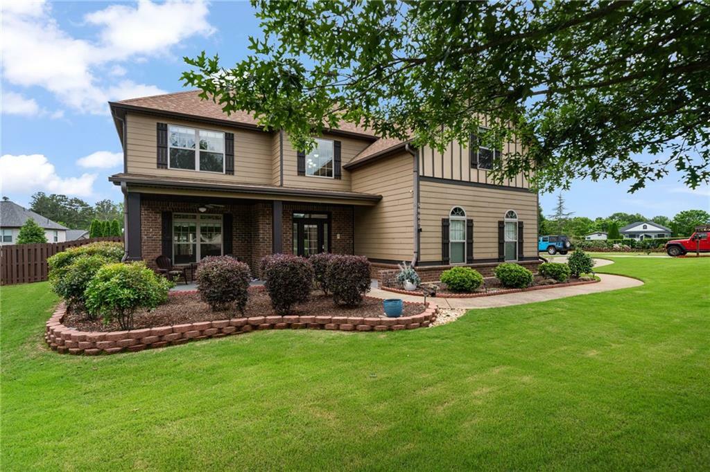 Property Photo: 5805 Fielding Court GA 30041