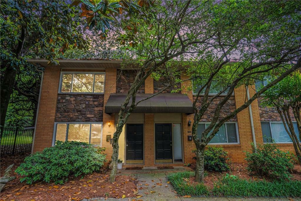 Property Photo: 100 Biscayne Drive NW A1 GA 30309