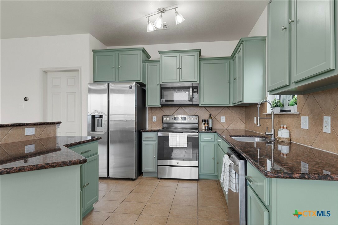 Property Photo: 5501 Southern Belle Drive TX 76542