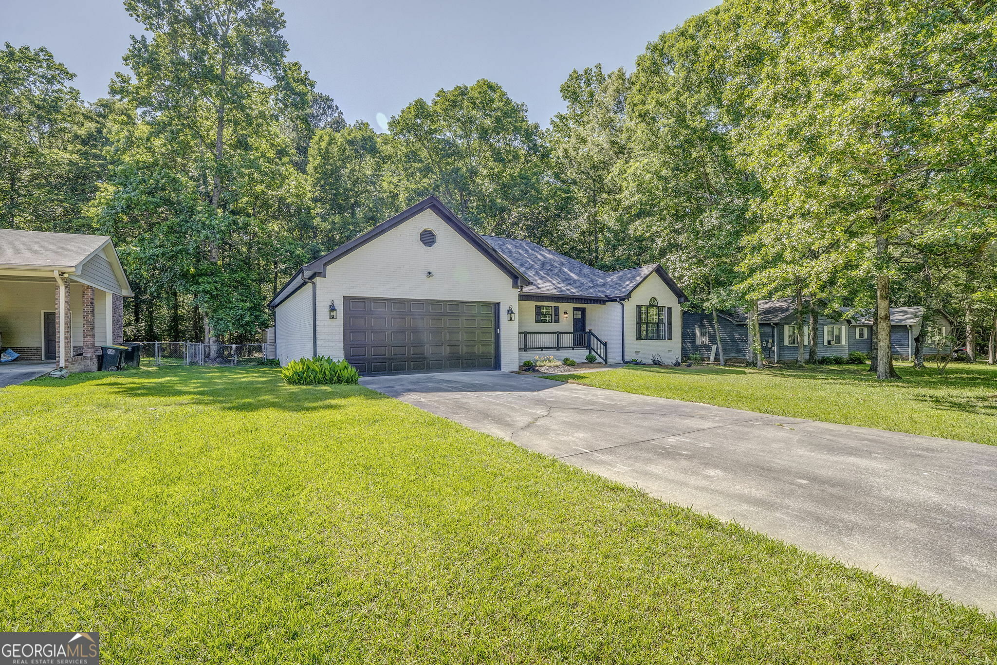 Property Photo: 14 Brook Valley Court SW GA 30165