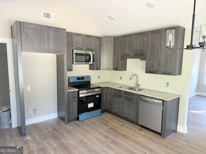 Property Photo:  101 Cedar Street  GA 30240 