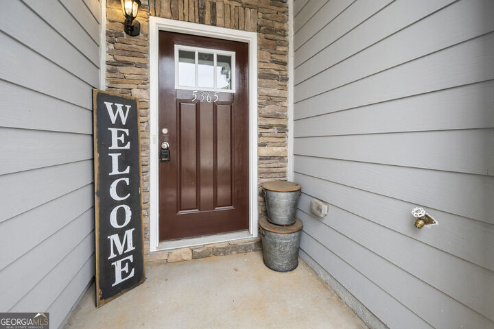 Property Photo: 5365 Radford Loop GA 30213