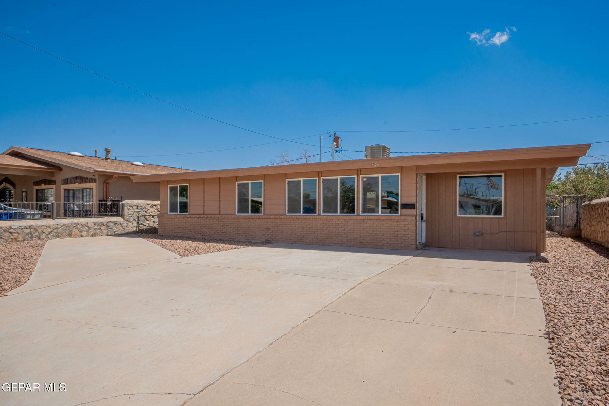 Property Photo: 420 Kelvin Avenue TX 79915