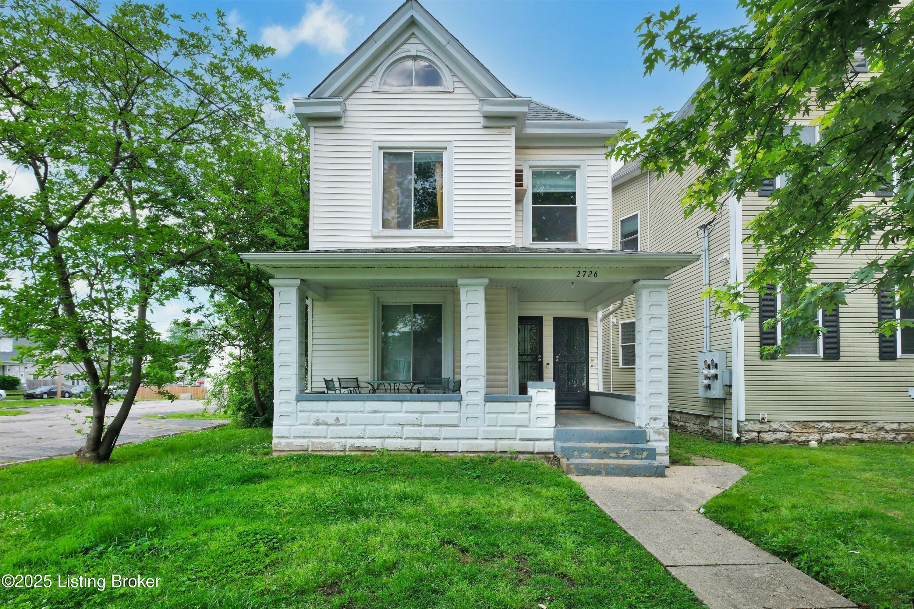 Property Photo: 2726 S 3rd St KY 40208