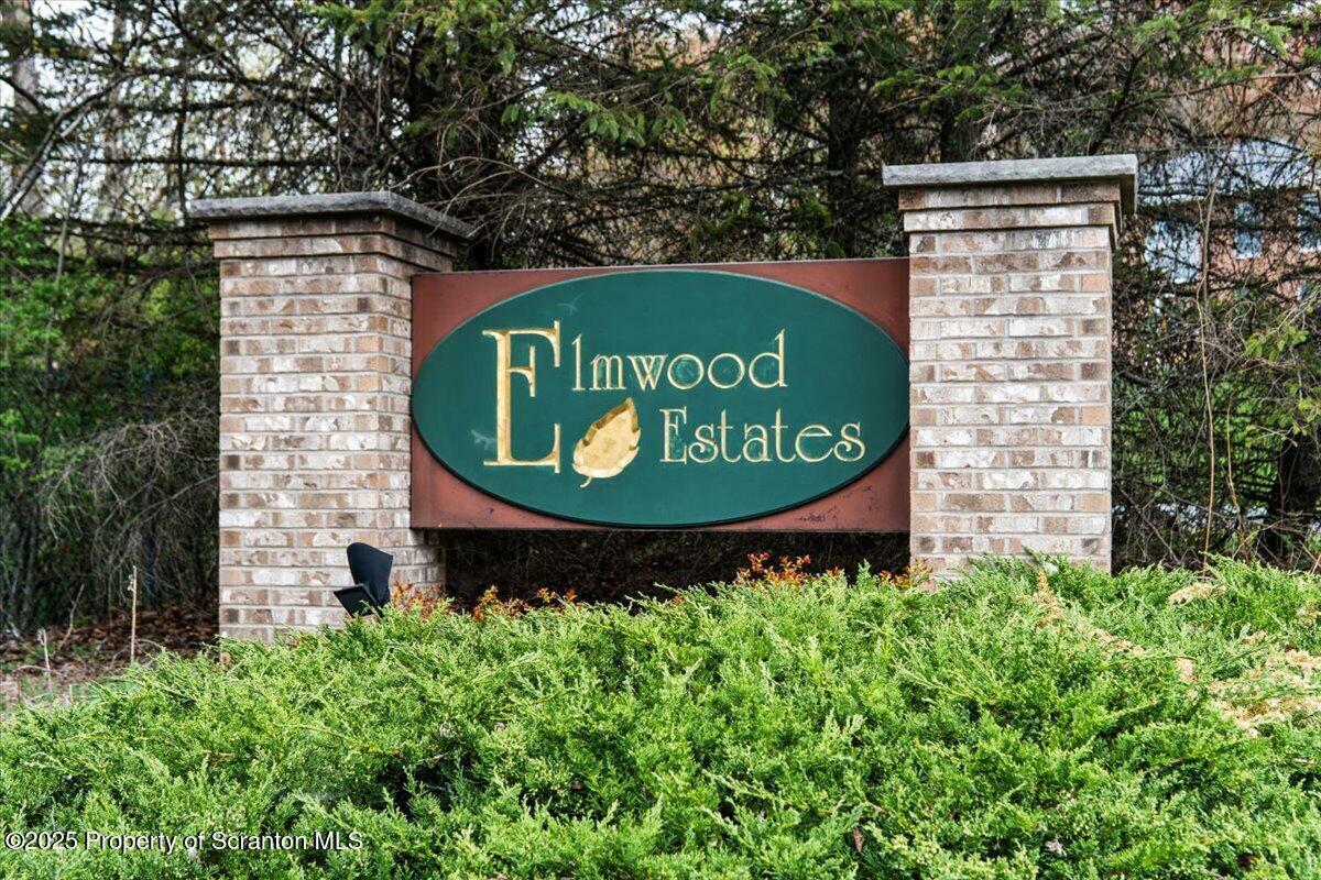 Property Photo: 106 Beech Lane L 12 PA 18444