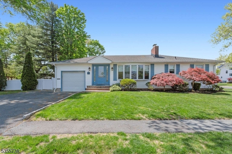 155 Pitt Rd  Springfield Twp. NJ 07081 photo