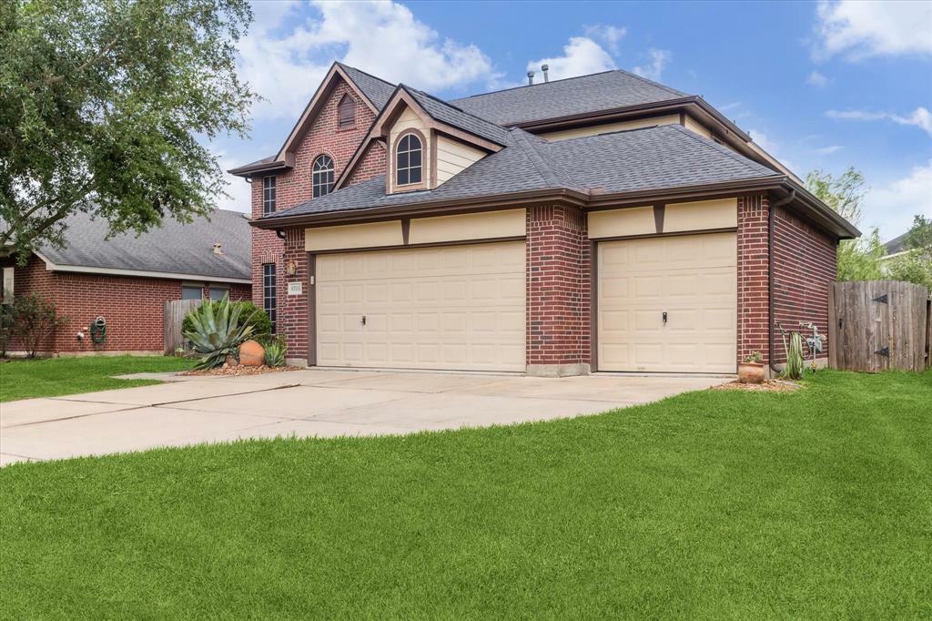 Property Photo: 8715 Rocky Knoll Lane TX 77469