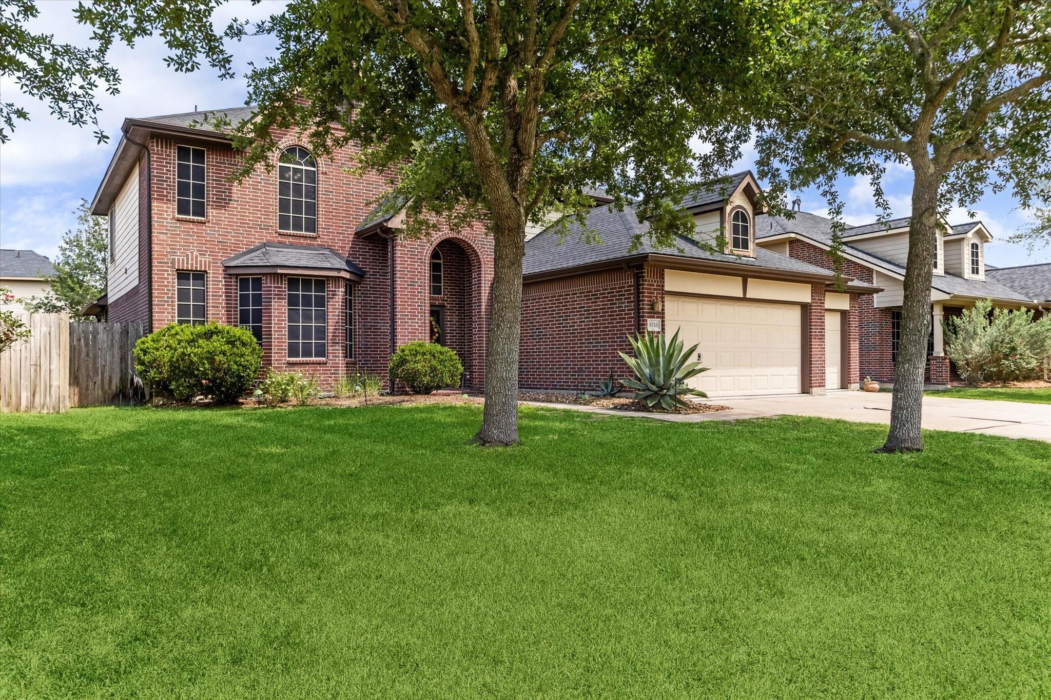 Property Photo: 8715 Rocky Knoll Lane TX 77469