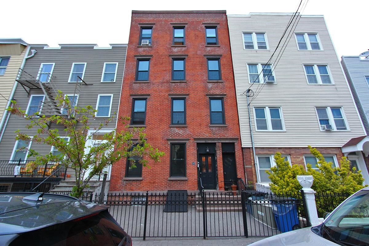 Property Photo:  322 4th St 2  NJ 07302 