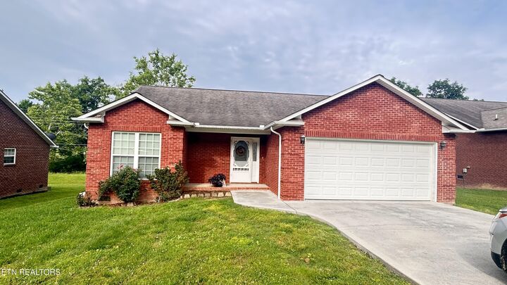 Property Photo: 326 Joshua Landing Court TN 37865