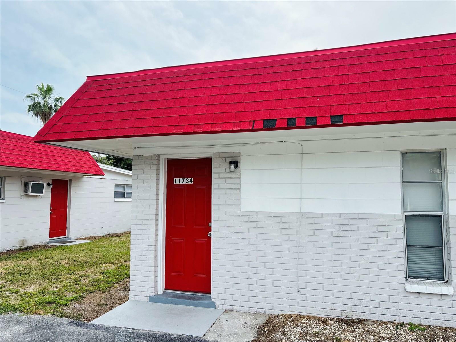 Property Photo: 11734 N 14th Street FL 33612