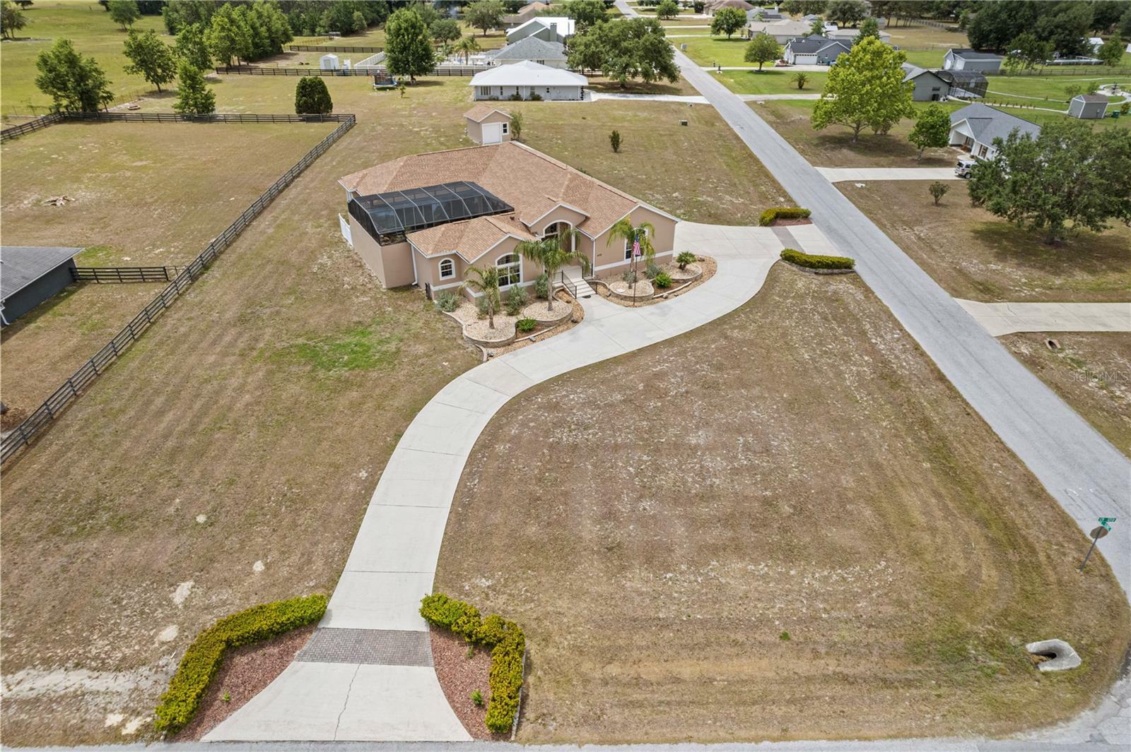 Property Photo: 4725 County Road 121D FL 34785