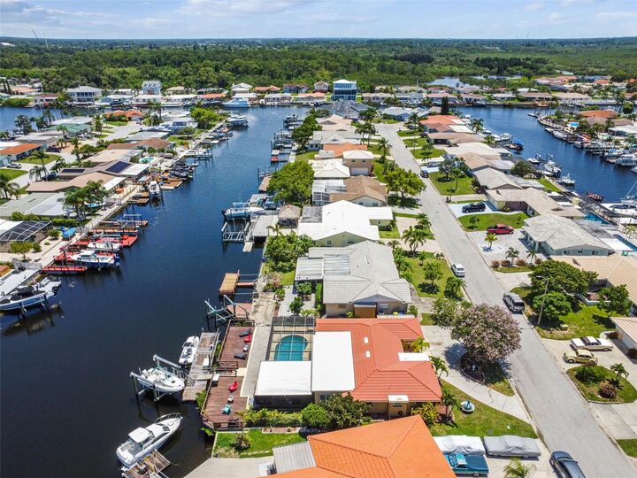 Property Photo: 5008 Forecastle Drive FL 34652