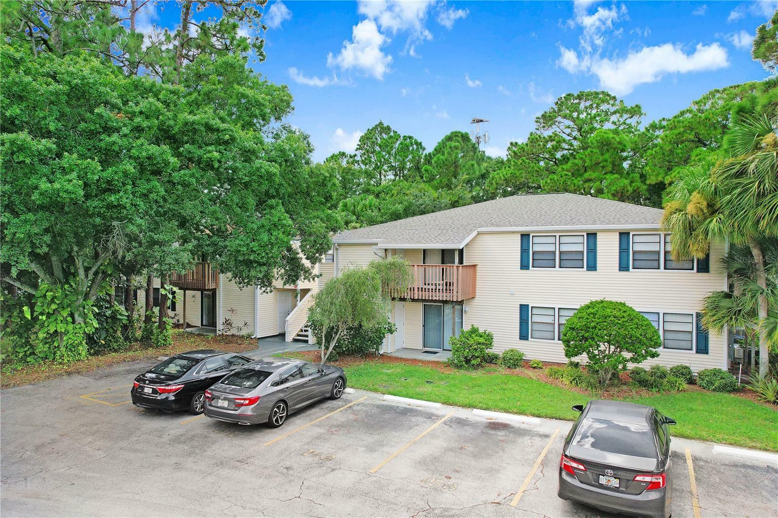 Property Photo: 134 Sycamore Lane F FL 34677