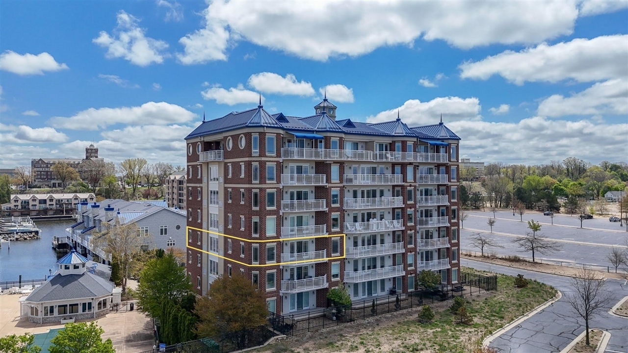 Property Photo: 200 Lake Street 4B MI 49085