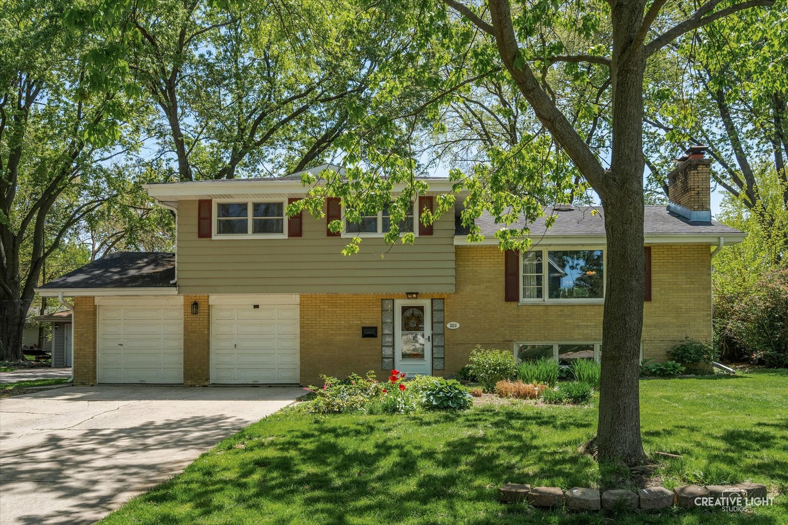 Property Photo: 320 Elmwood Drive IL 60540