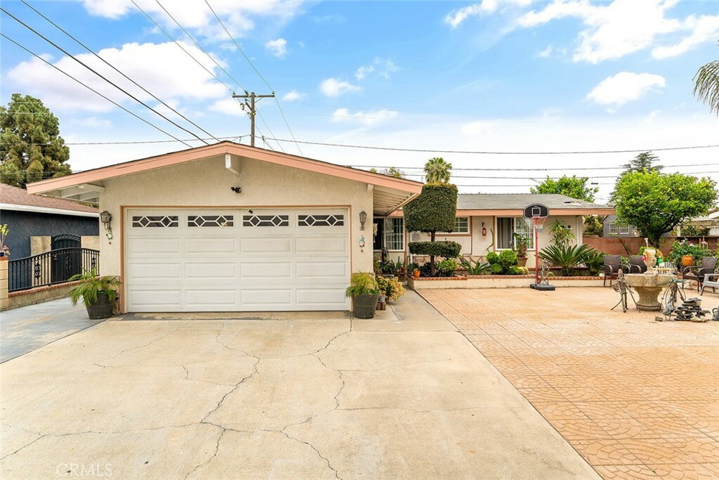 Property Photo: 1700 W Elm Avenue CA 92833