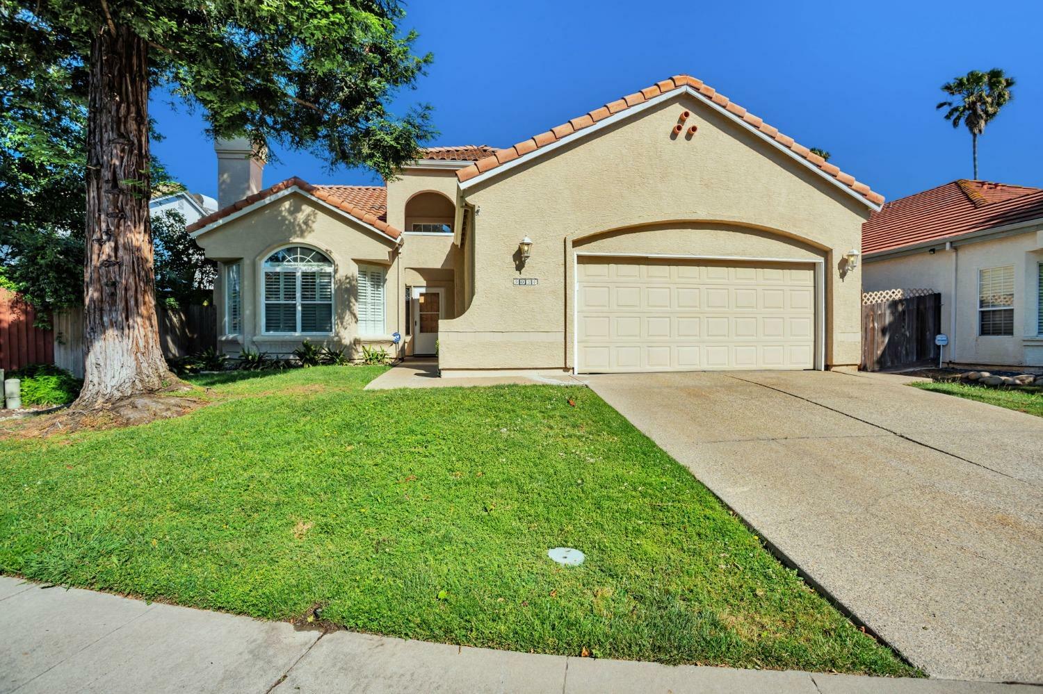 Property Photo: 9034 Acorn Ridge Circle CA 95758