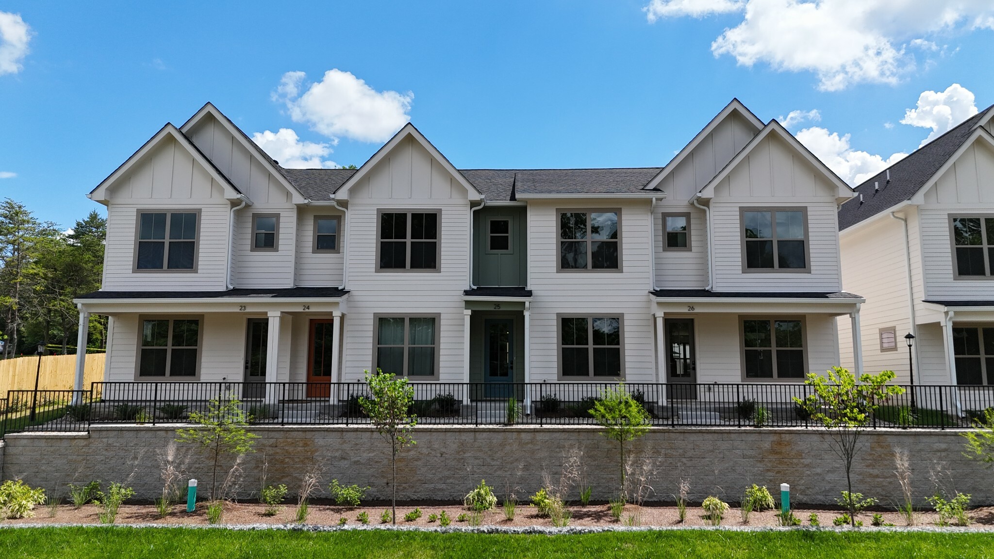 Property Photo: 145 Whitsett Rd 25 TN 37210