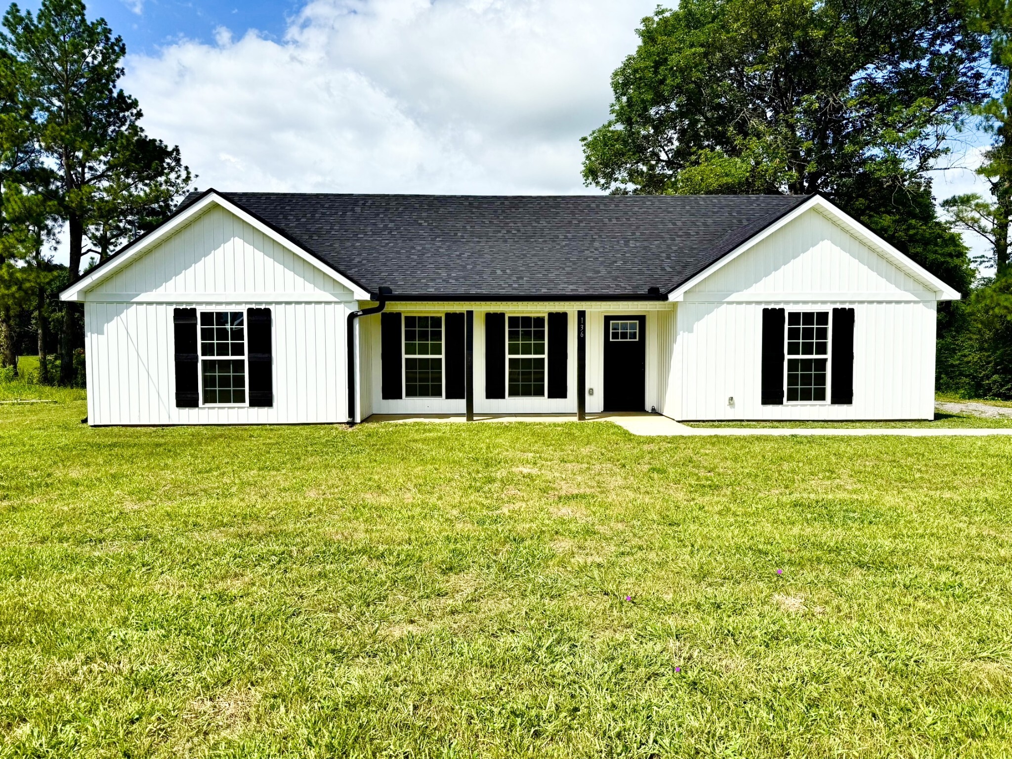 136 Whitaker Rd  Shelbyville TN 37160 photo