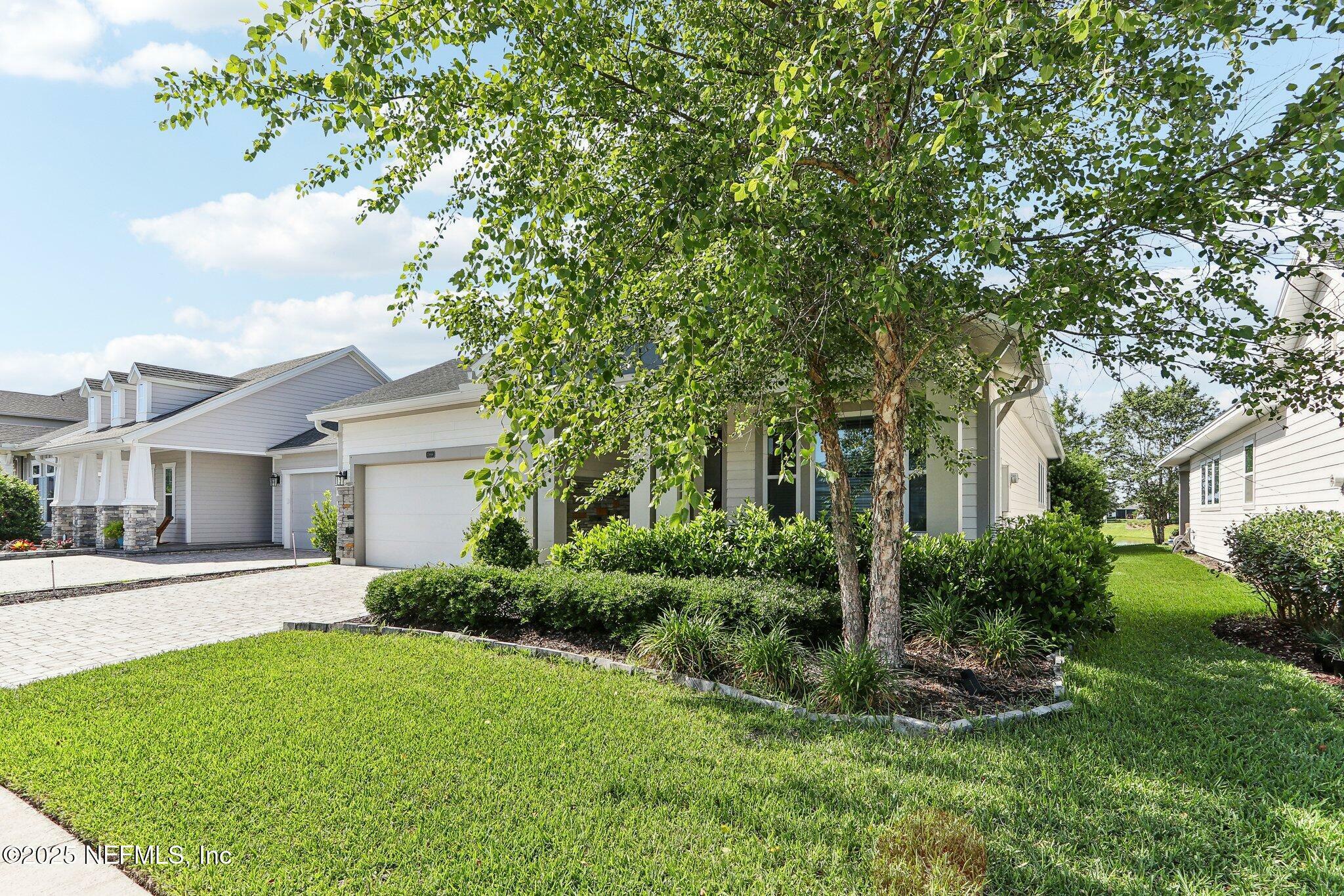 Property Photo: 10898 Aventura Drive FL 32256