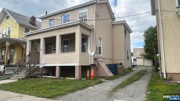 Property Photo:  68 Dewitt Place  NJ 07601 