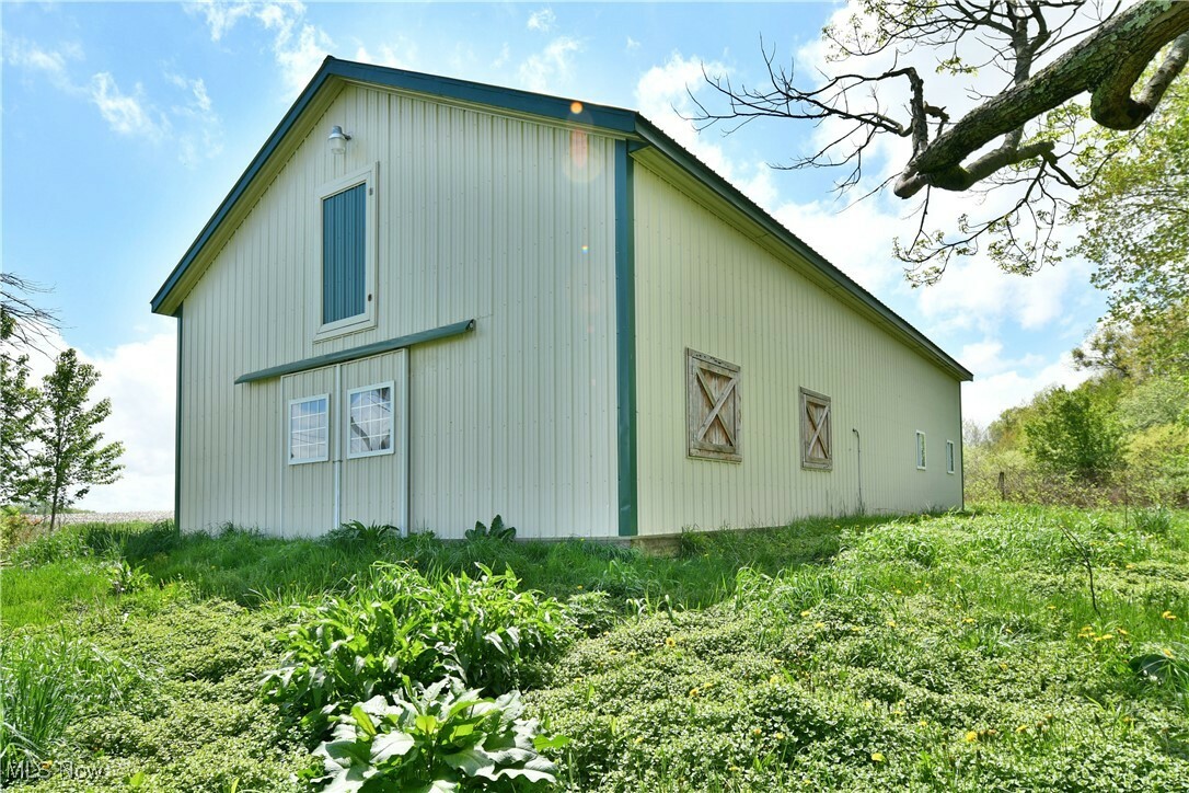 Property Photo: 5521 State Route 82 OH 44444