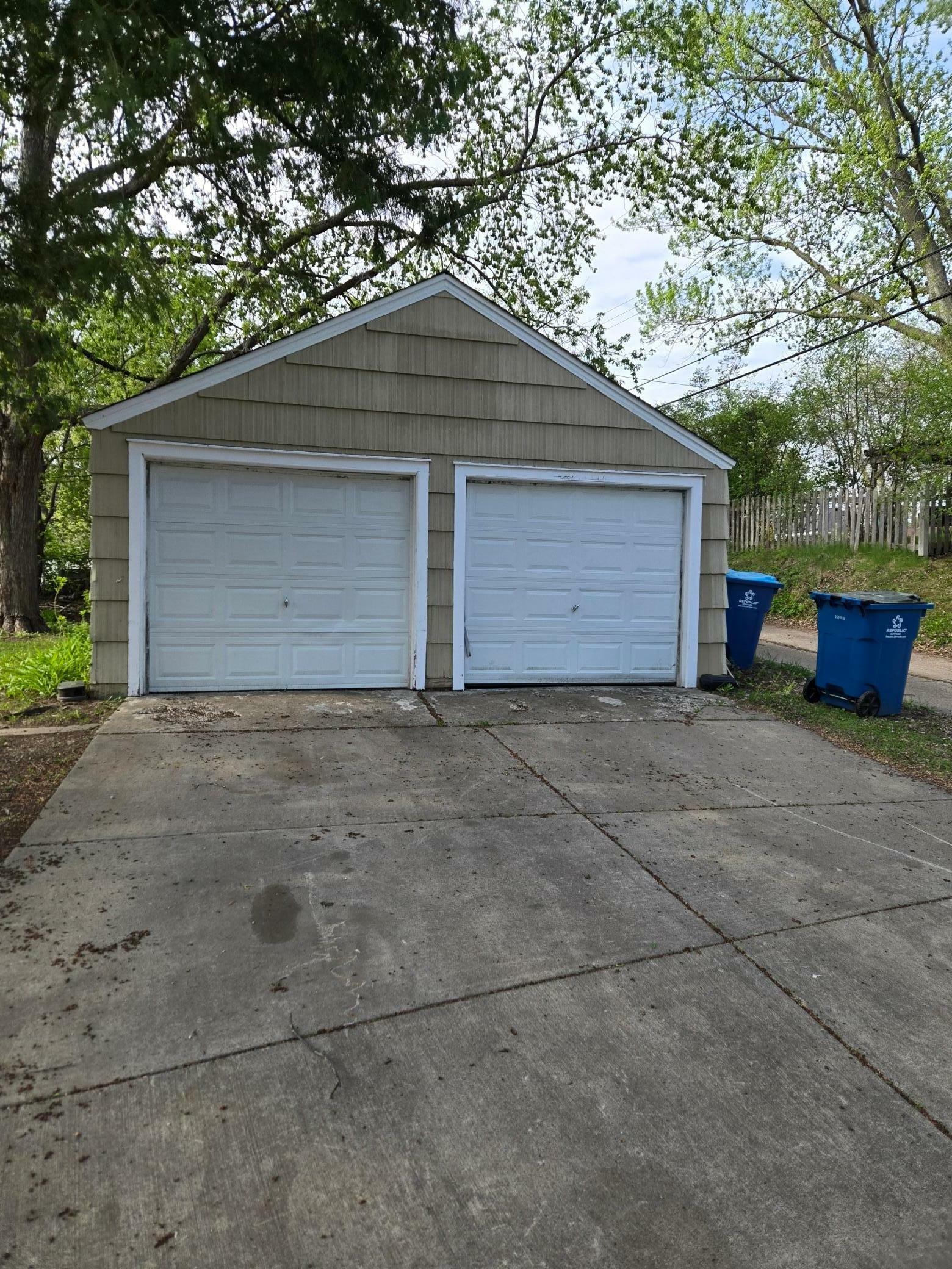 Property Photo: 2671 Meridian Drive MN 55422