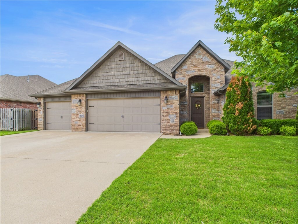 Property Photo: 5708 S 60th Place AR 72758
