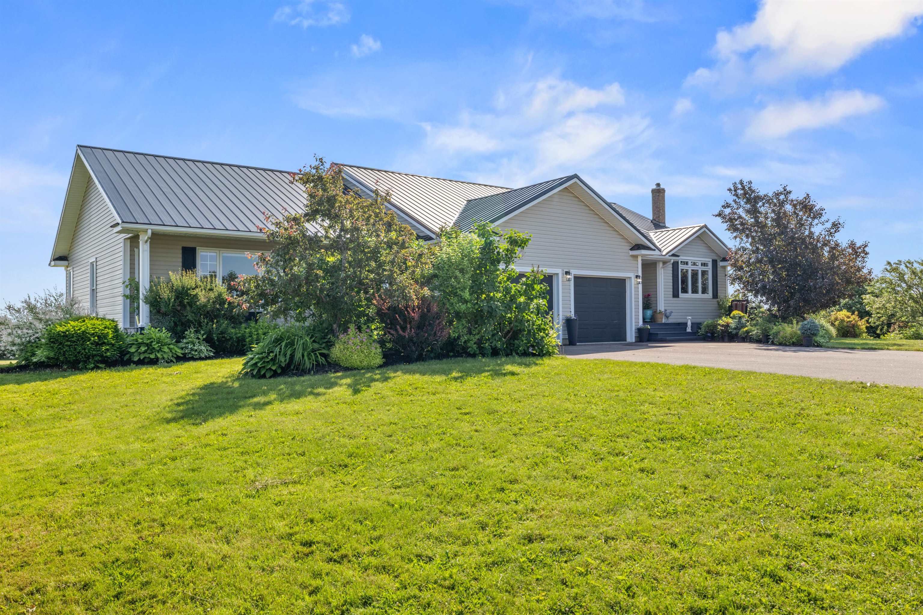 Property Photo: 486 Locke Shore Road PE C1N 4J8