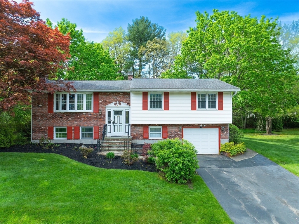 Property Photo: 4 Montcastle Dr MA 01824