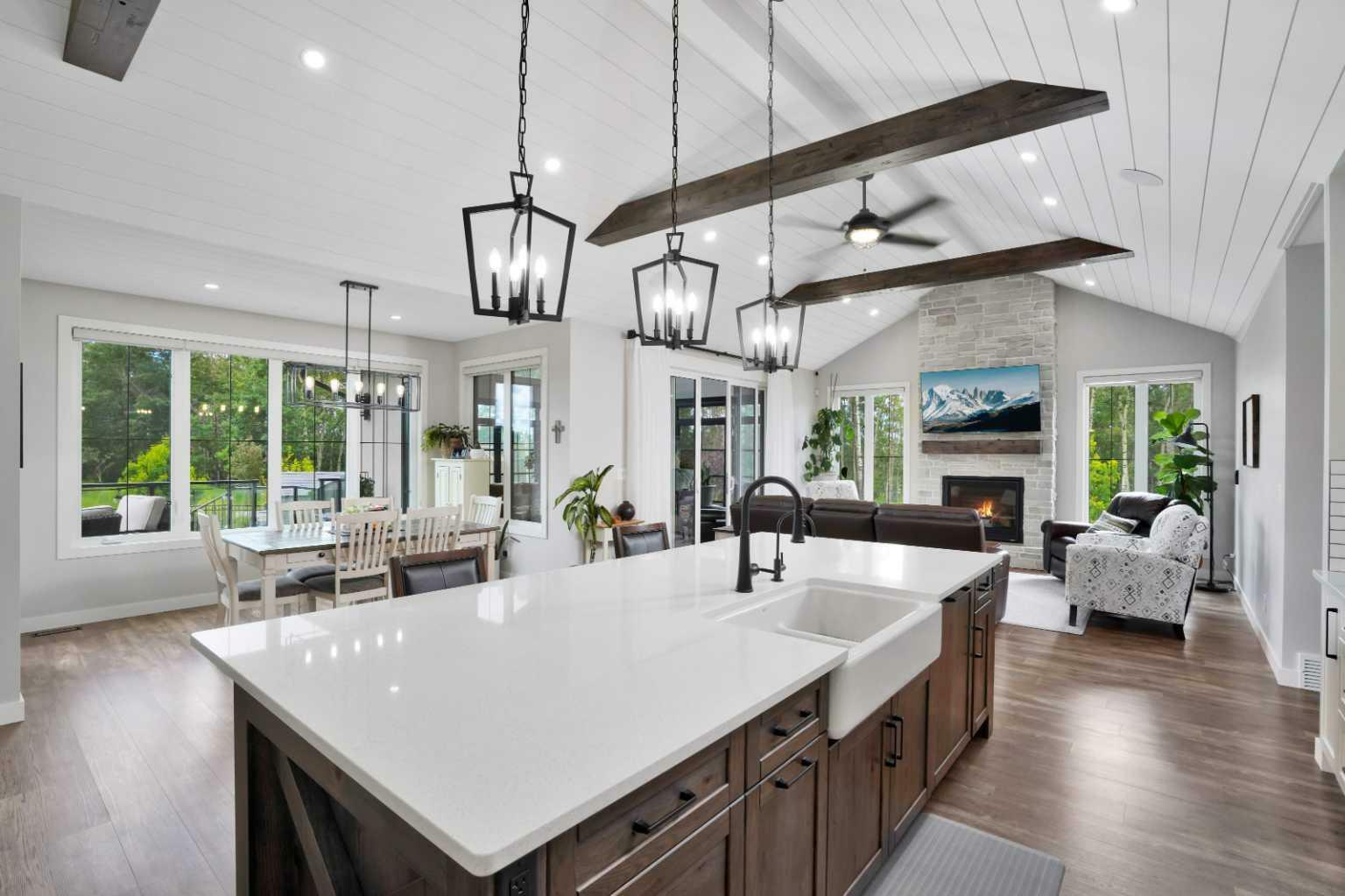 Property Photo: 10 Sweetgrass Place AB T4S 0S5