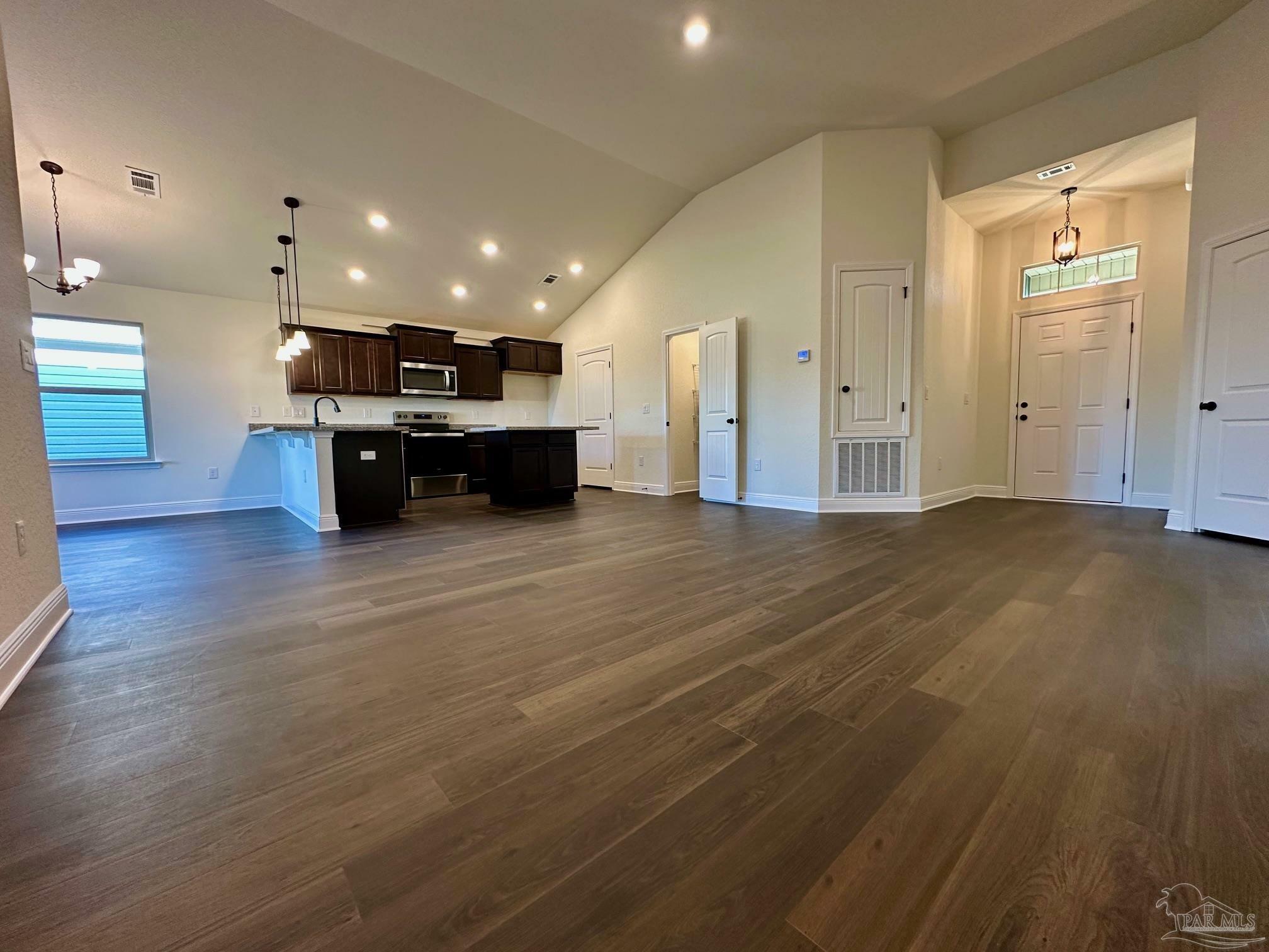 Property Photo: 2415 Privet Berry Dr FL 32563