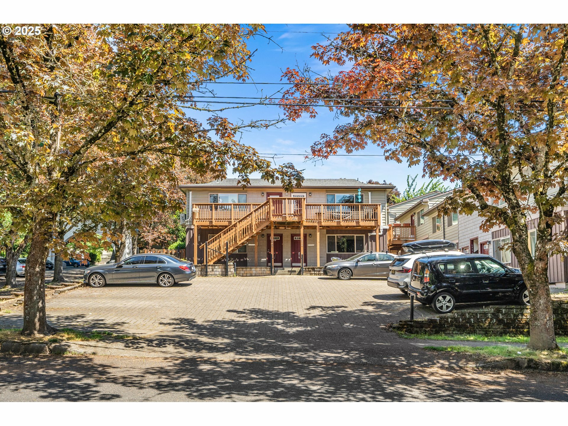 Property Photo: 6916 N Philadelphia Ave OR 97203