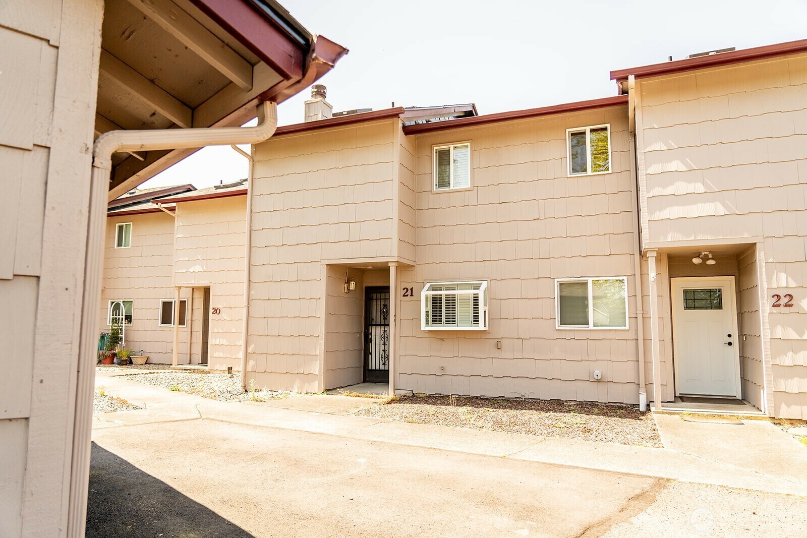 Property Photo:  2363  40th 21  WA 98632 