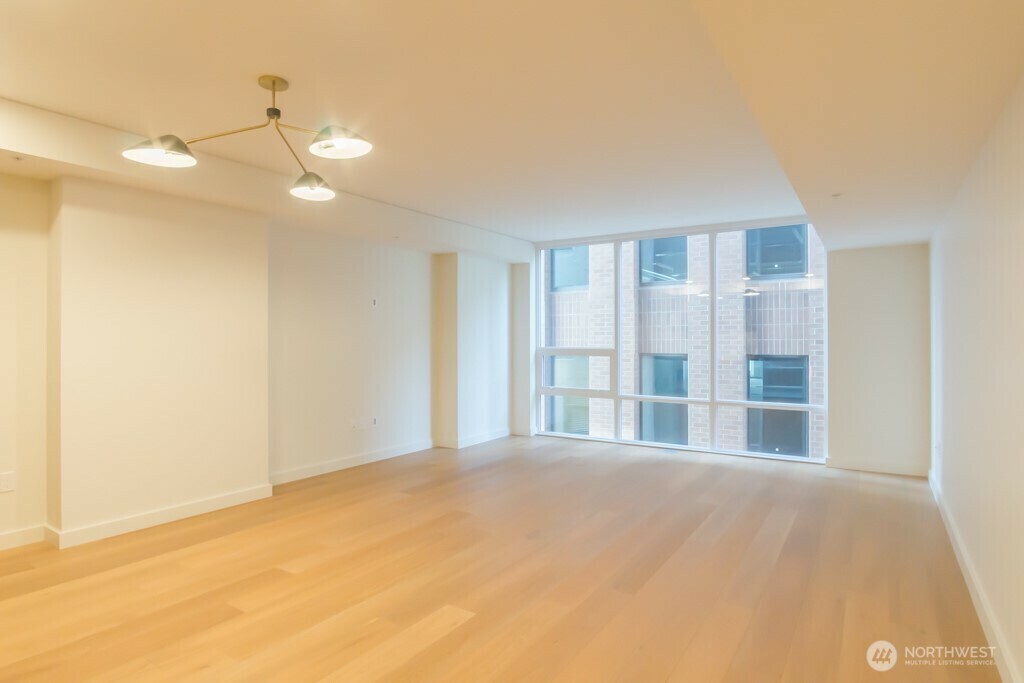 Property Photo: 121 Stewart Street 705 WA 98101