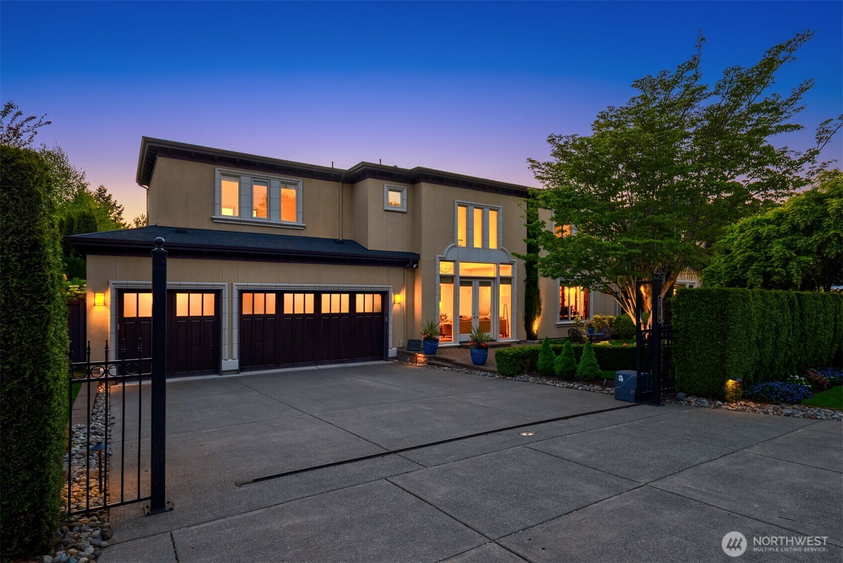 Property Photo: 2719 98th Avenue NE WA 98004
