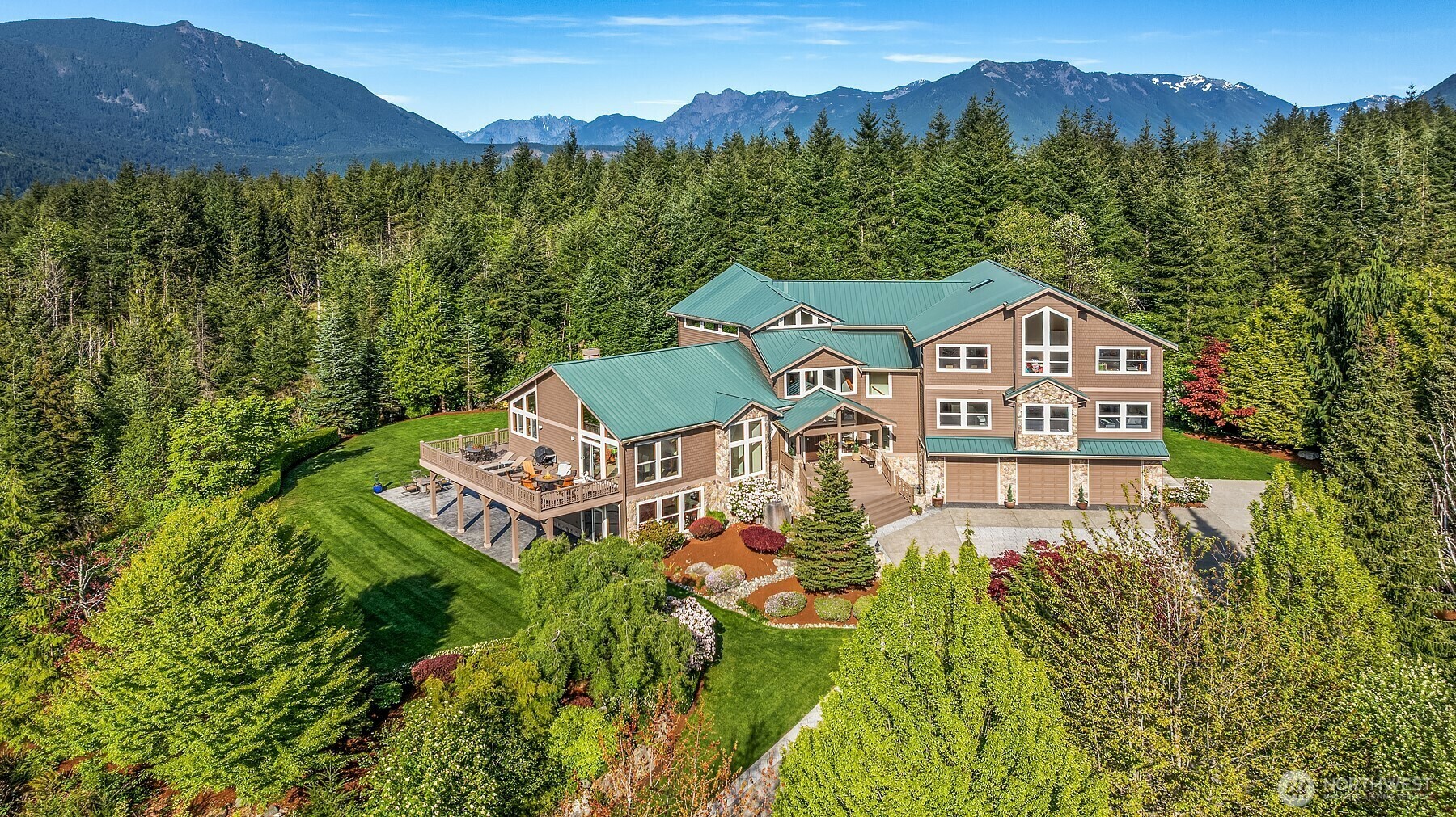 Property Photo: 15803 Uplands Way SE WA 98045